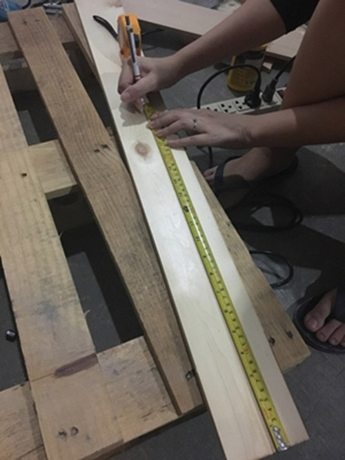 DIY ราวแขวนเสื้อ DIY ราวแขวนเสื้อ