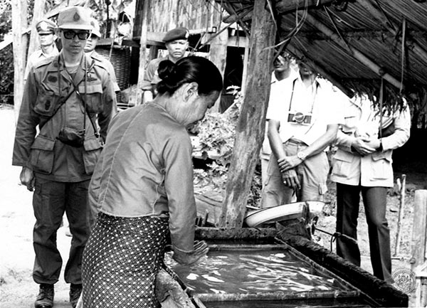 เศรษฐกิจพอเพียง เศรษฐกิจพอเพียง