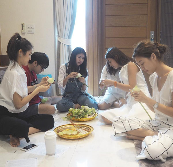 บ้านดาราไทย มิ้นต์ ชาลิดา บ้านดาราไทย มิ้นต์ ชาลิดา
