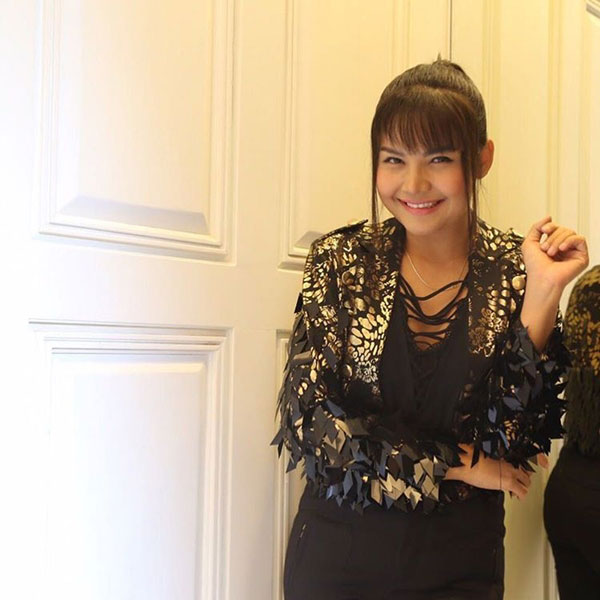 เรือนหอดารา ตั๊กแตน เพชร สหรัตน์ เรือนหอดารา ตั๊กแตน เพชร สหรัตน์