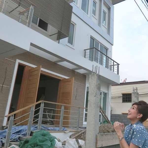 บ้านดาราไทย มิ้นต์ ชาลิดา บ้านดาราไทย มิ้นต์ ชาลิดา