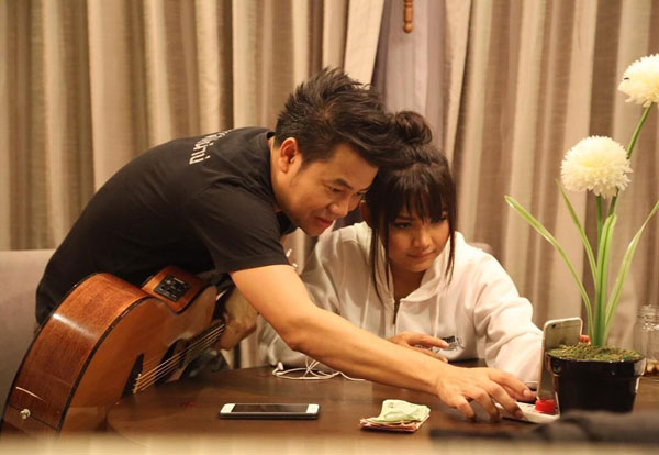 เรือนหอดารา ตั๊กแตน เพชร สหรัตน์ เรือนหอดารา ตั๊กแตน เพชร สหรัตน์