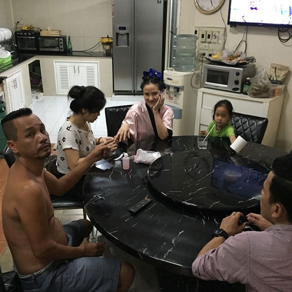 บ้านดาราตลก บ้านดาราตลก