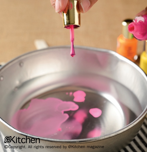 DIY ถ้วยเซรามิกมาเบิลสไตล์ เปลี่ยนลายทันใจแค่จุ่มแล้วยก DIY ถ้วยเซรามิกมาเบิลสไตล์ เปลี่ยนลายทันใจแค่จุ่มแล้วยก