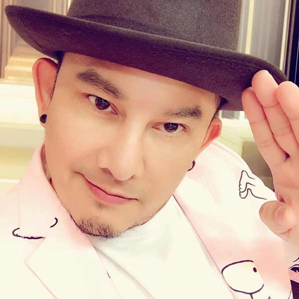 พชร์ อานนท์ พชร์ อานนท์