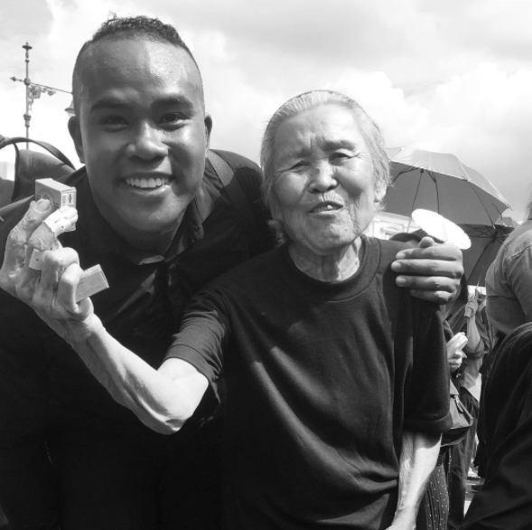 รัศมีแข ฟ้าเกื้อล้น รัศมีแข ฟ้าเกื้อล้น