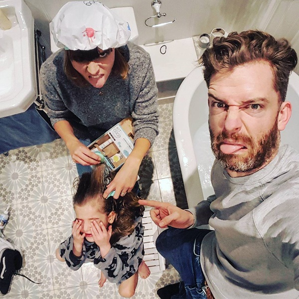 ชมภาพสุดเรียลของ คุณพ่อกับลูกสาวทั้ง 4 ชมภาพสุดเรียลของ คุณพ่อกับลูกสาวทั้ง 4