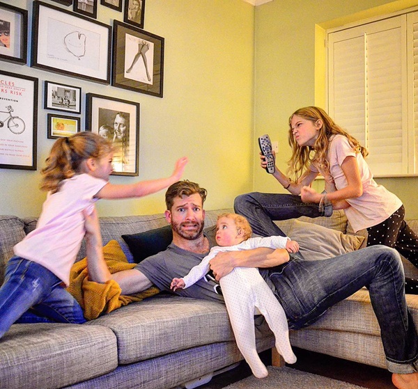 ชมภาพสุดเรียลของ คุณพ่อกับลูกสาวทั้ง 4 ชมภาพสุดเรียลของ คุณพ่อกับลูกสาวทั้ง 4