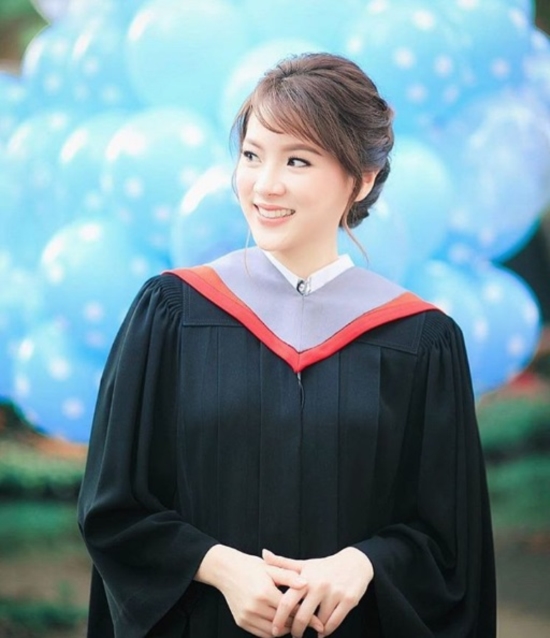 ดารารับปริญญามหาวิทยาลัยศรีนครินทรวิโรฒ ดารารับปริญญามหาวิทยาลัยศรีนครินทรวิโรฒ