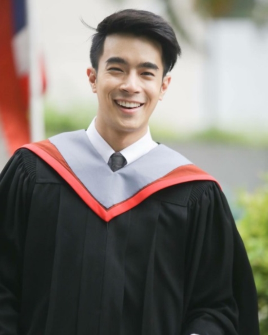 ดารารับปริญญามหาวิทยาลัยศรีนครินทรวิโรฒ ดารารับปริญญามหาวิทยาลัยศรีนครินทรวิโรฒ