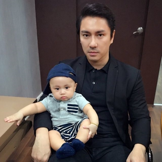 เอ พศิน ครอบครัว เอ พศิน ครอบครัว