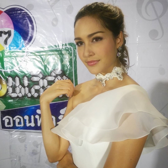 แคท เซฟฟานี่ อาวะนิค แคท เซฟฟานี่ อาวะนิค