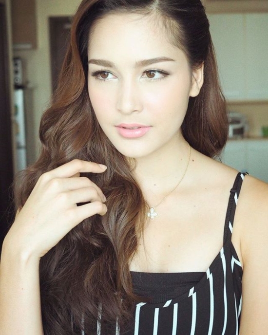 แคท เซฟฟานี่ อาวะนิค แคท เซฟฟานี่ อาวะนิค