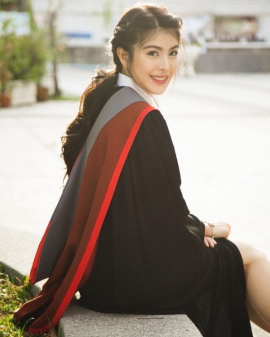 ดารารับปริญญามหาวิทยาลัยศรีนครินทรวิโรฒ ดารารับปริญญามหาวิทยาลัยศรีนครินทรวิโรฒ