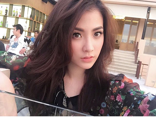 ใบเฟิร์น พิมพ์ชนก ใบเฟิร์น พิมพ์ชนก