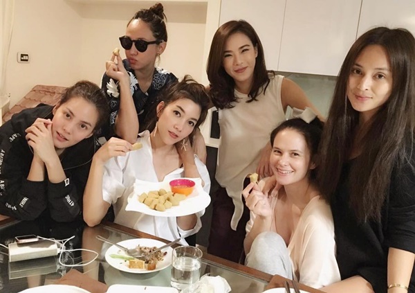 แก๊งนางฟ้า แก๊งนางฟ้า