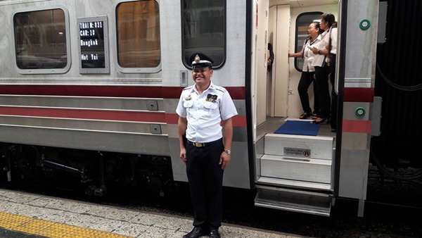 รถไฟไทย รถไฟไทย