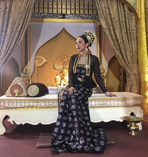 5 ทำเนียบนางเอกคนดัง 5 ทำเนียบนางเอกคนดัง