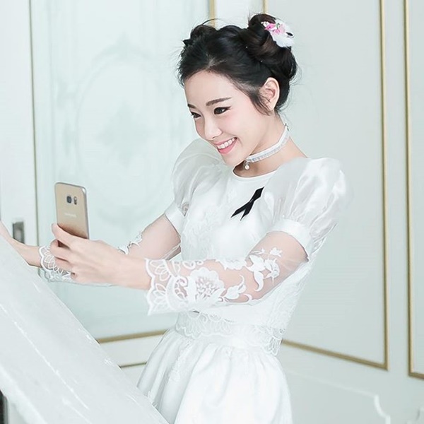 ทับทิม มัลลิกา ทับทิม มัลลิกา