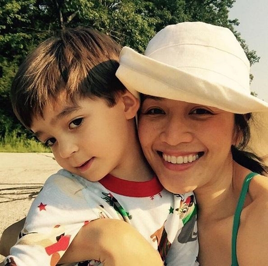 น้ำฝน โกมลฐิติ น้ำฝน โกมลฐิติ