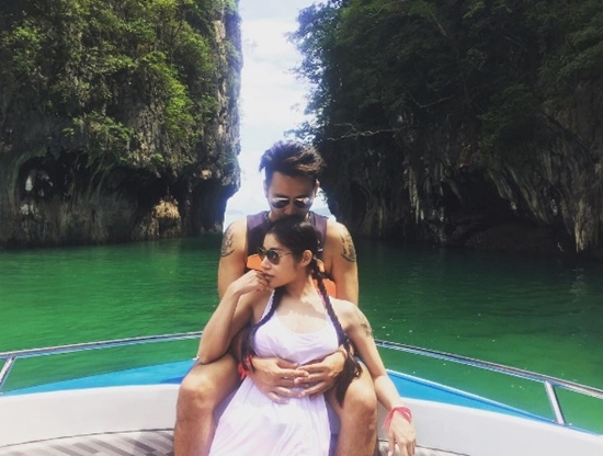 บอล เชิญยิ้ม บอล เชิญยิ้ม