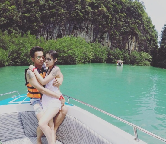 บอล เชิญยิ้ม บอล เชิญยิ้ม