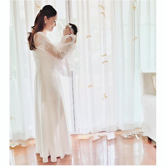 เมย์ มาริษา ฮอร์น เมย์ มาริษา ฮอร์น
