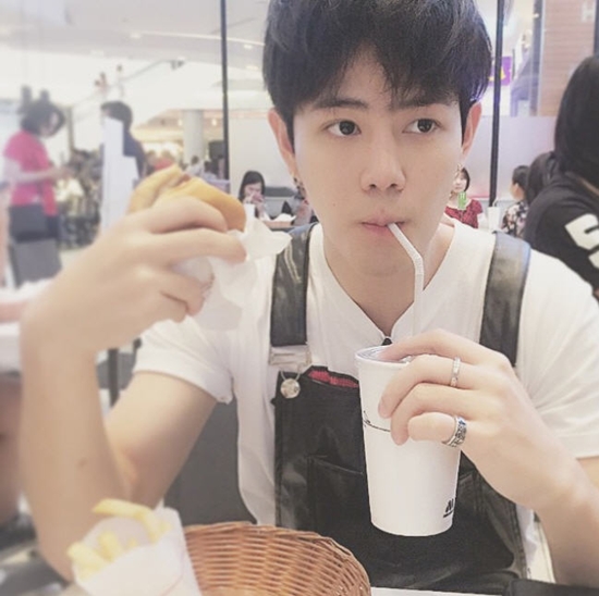 เพชร เผ่าเพชร เพชร เผ่าเพชร
