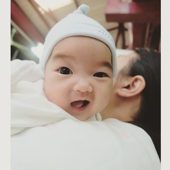 เมย์ มาริษา ฮอร์น เมย์ มาริษา ฮอร์น