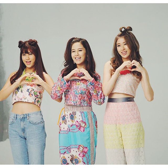 เฟย์ ฟาง แก้ว เฟย์ ฟาง แก้ว