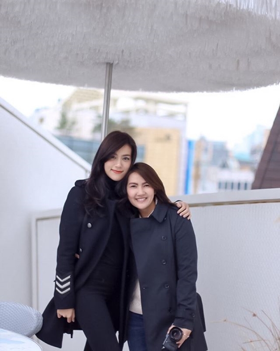 คิมเบอร์ลี่ นุ่ม ผู้จัดการส่วนตัว คิมเบอร์ลี่ นุ่ม ผู้จัดการส่วนตัว