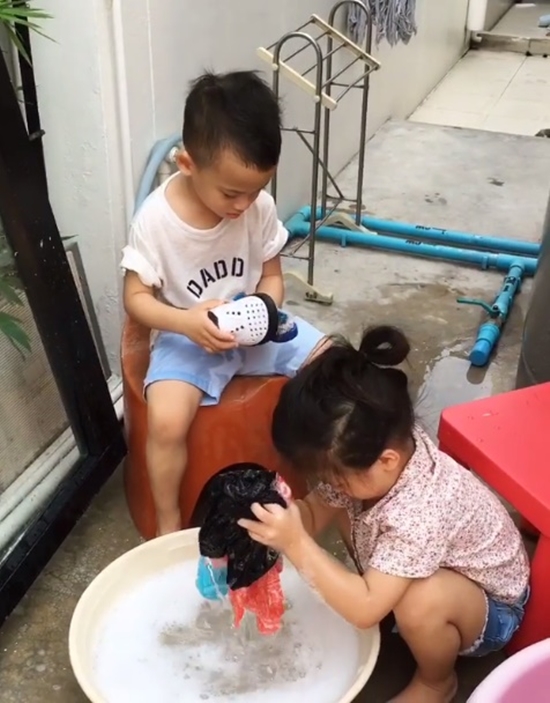 น้องบีน่า น้องบรู๊คลิน น้องบีน่า น้องบรู๊คลิน