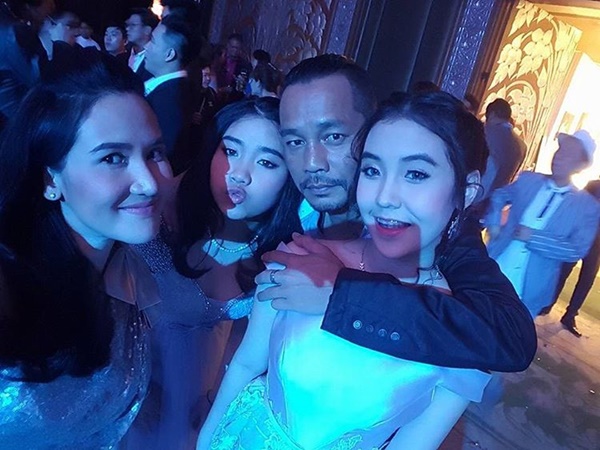 น้องพ้อยท์ น้องพลอย ลูกสาวเท่ง เถิดเทิง น้องพ้อยท์ น้องพลอย ลูกสาวเท่ง เถิดเทิง