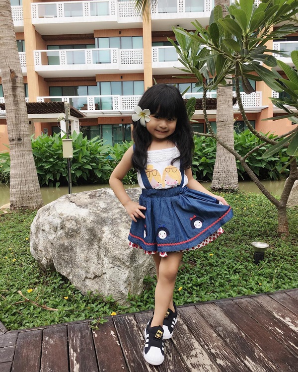 น้องฮานะ หรือ น้องอ้อย น้องฮานะ หรือ น้องอ้อย
