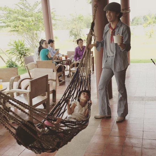 แอมมี่ The Bottom Blues แอมมี่ The Bottom Blues