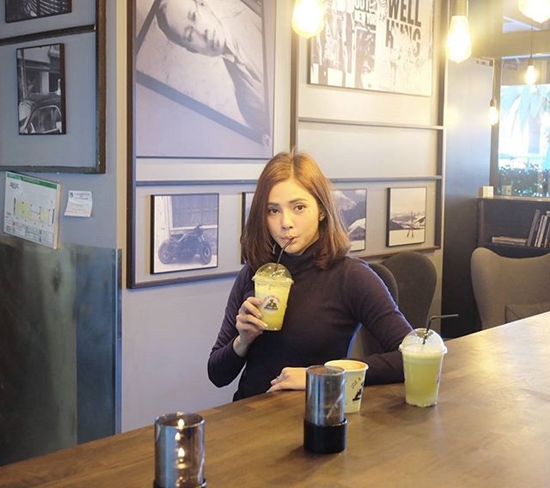 อุ้ม ลักขณา อุ้ม ลักขณา