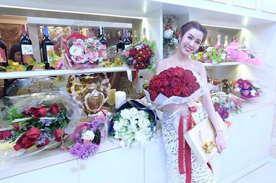 ม่านฟ้า อรปภัตร ม่านฟ้า อรปภัตร