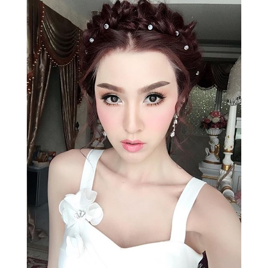 ม่านฟ้า อรปภัตร ม่านฟ้า อรปภัตร