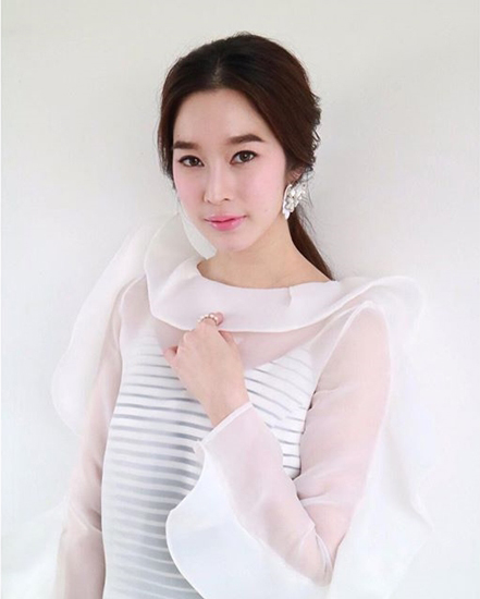 กัน นภัทร กัน นภัทร