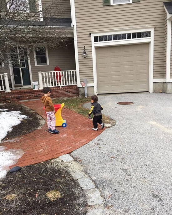 น้ำฝน โกมลฐิติ น้ำฝน โกมลฐิติ