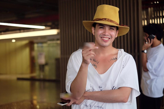 แอมมี่ The Bottom Blues แอมมี่ The Bottom Blues