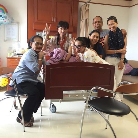 มัม ลาโคนิคส์ มัม ลาโคนิคส์