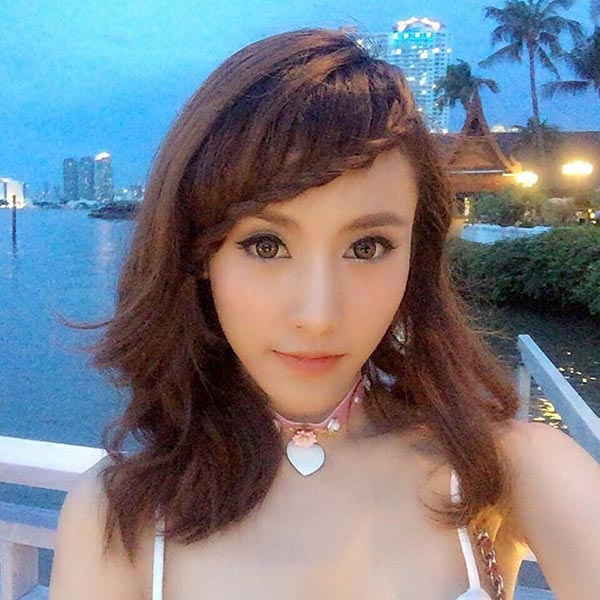 แพร วรภร แพร วรภร