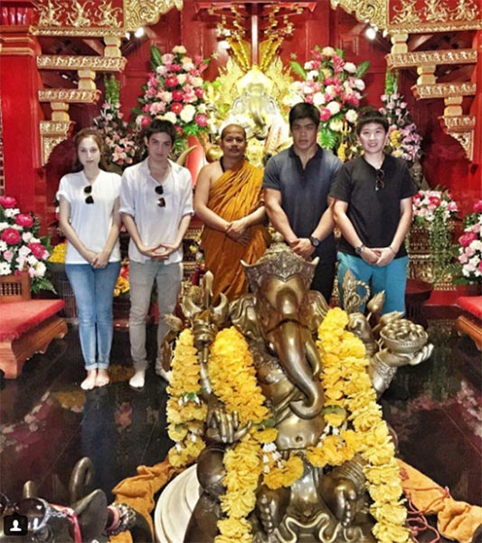 กอล์ฟ ขวัญ กอล์ฟ ขวัญ