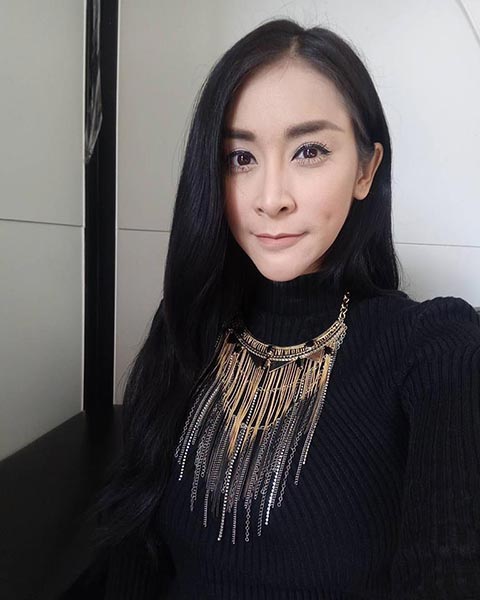 ใหม่ สุคนธวา ใหม่ สุคนธวา
