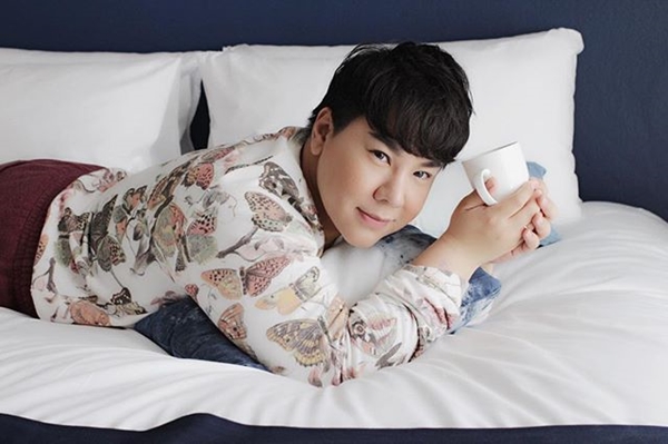 ดีเจบุ๊คโกะ ดีเจบุ๊คโกะ