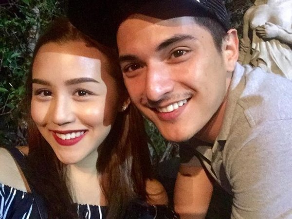 ชิน ลิลลี่ ชิน ลิลลี่