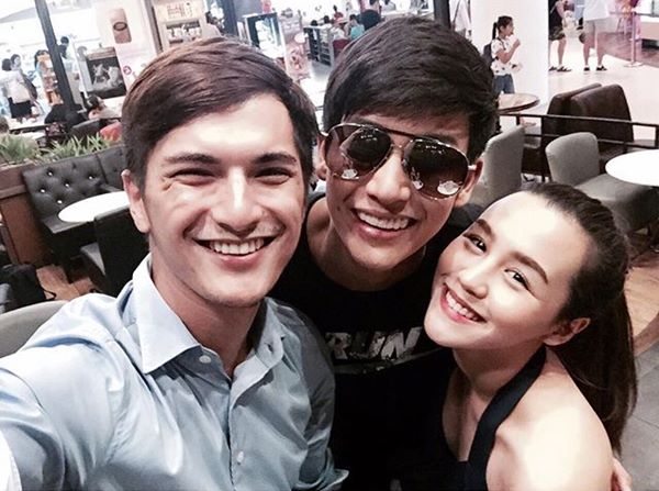 ชิน ลิลลี่ ชิน ลิลลี่