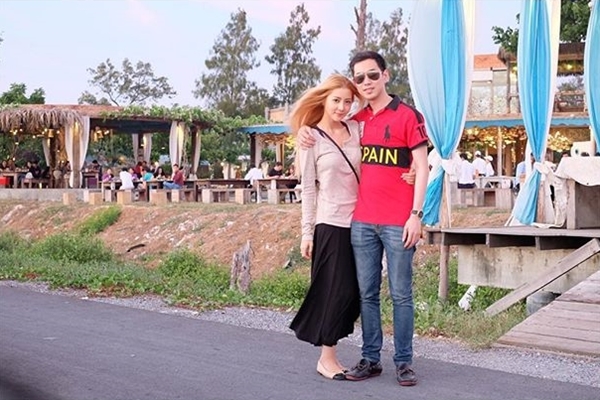 เนย หมอยู เนย หมอยู