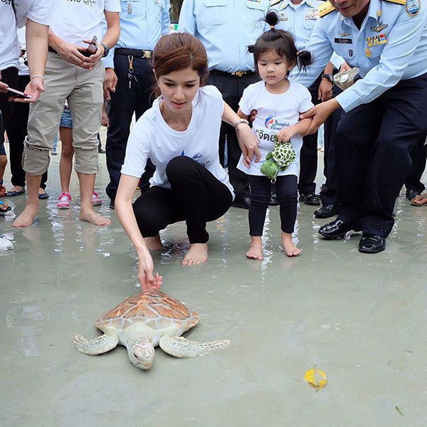 น้องมะลิ น้องมะลิ